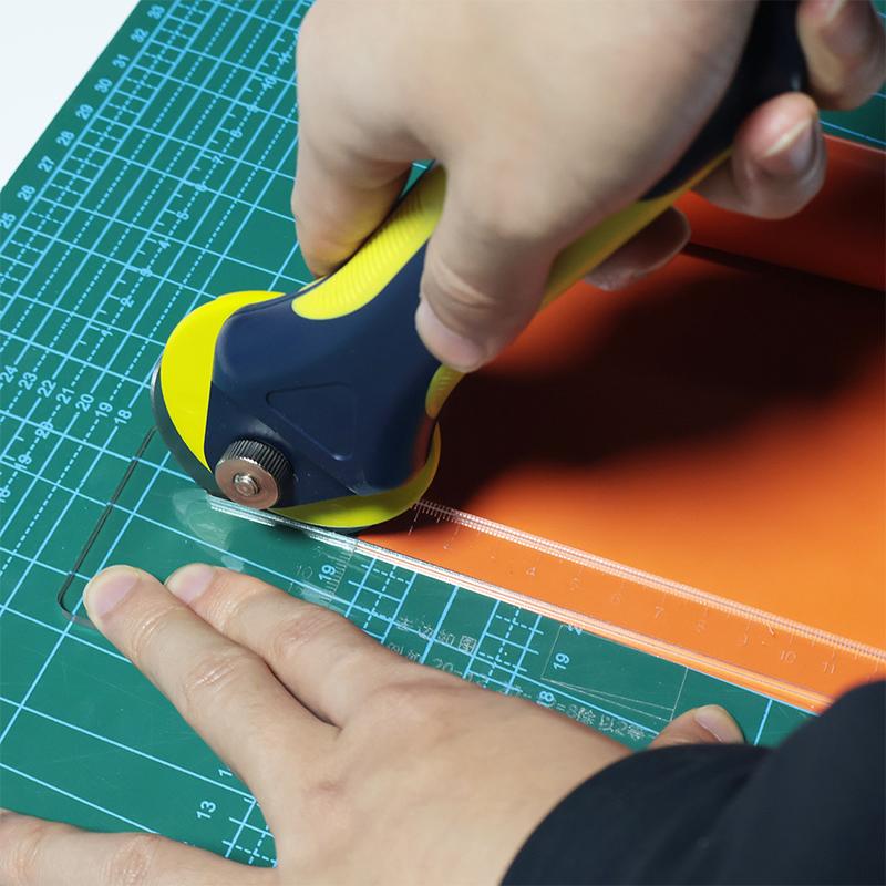 Bow Maker's Flat Leather Ruler - огляд і ціна Leatherwork Ruler